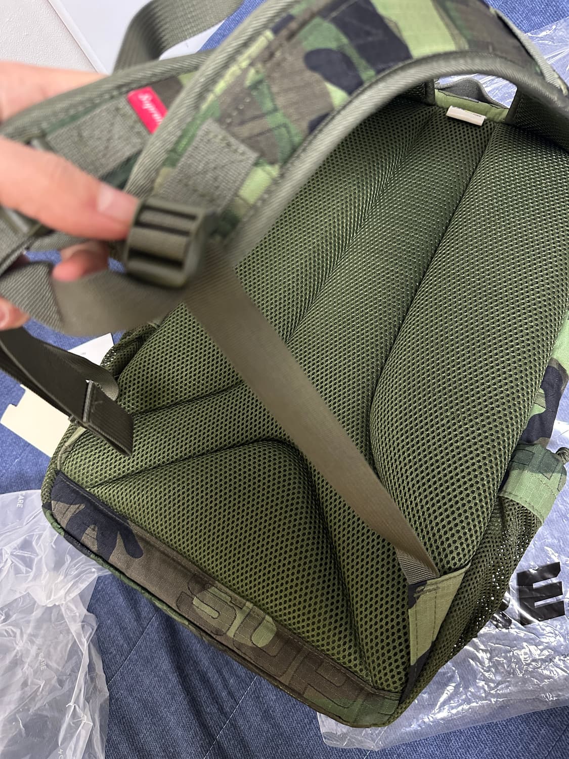 슈프림 백팩 우드랜드 카모 21FW 최상급 상품이미지3