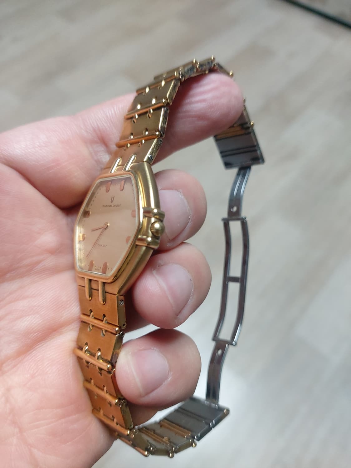 유니버셜제네브 금장 쿼츠  상품이미지2