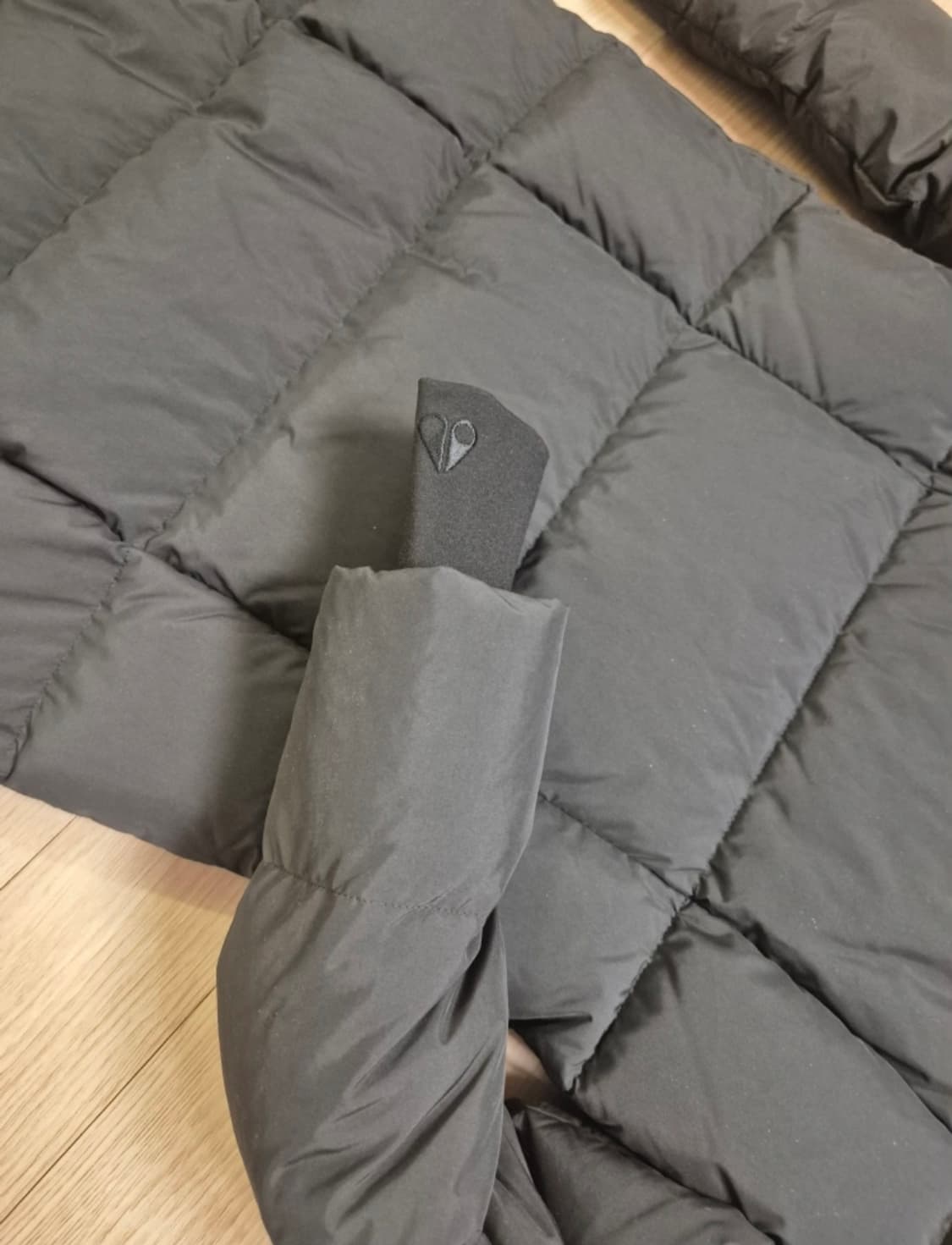 (새상품) 무스너클 여성 롱패딩 S 사이즈 상품이미지8