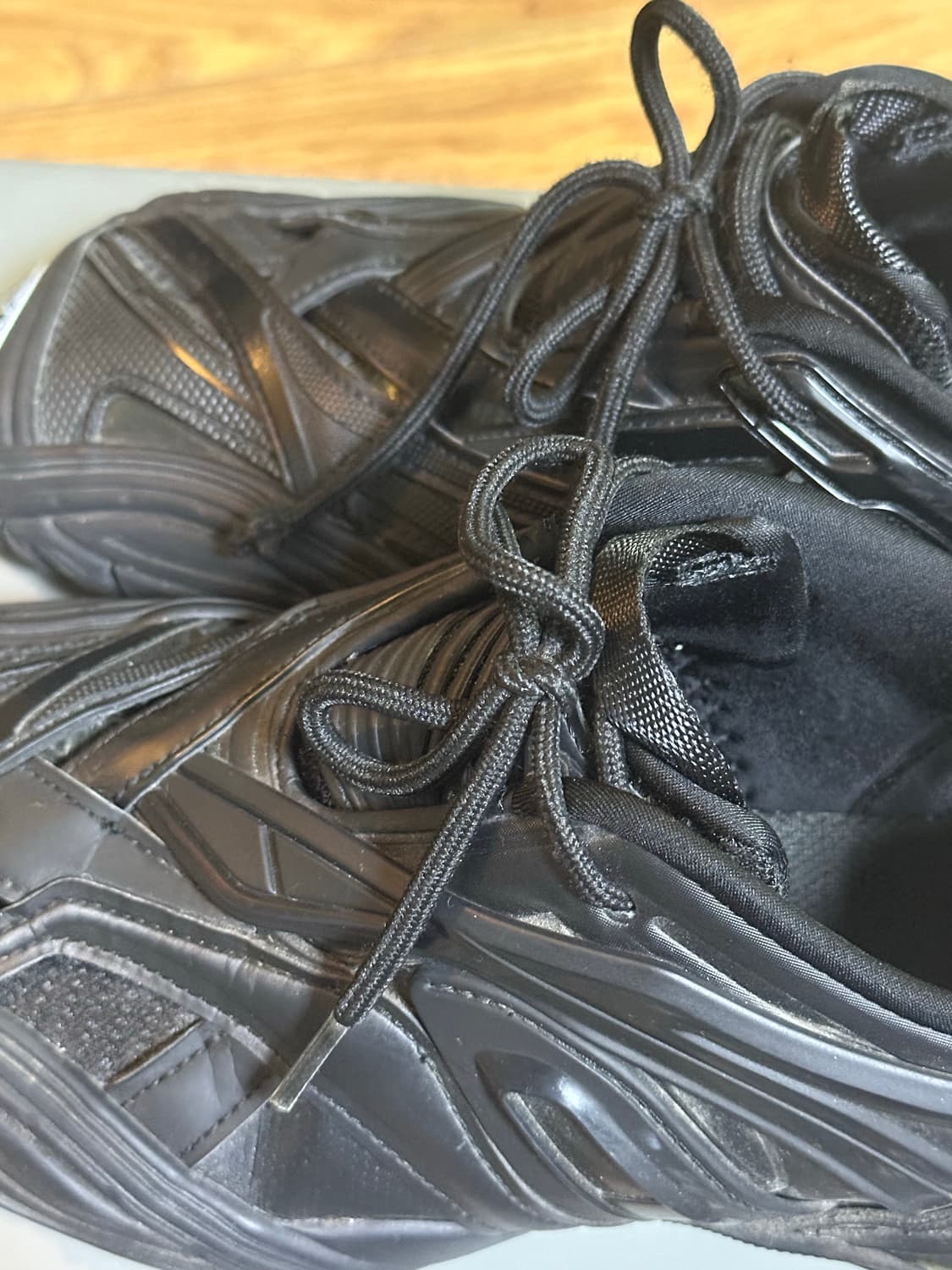 발렌시아가 타이렉스 40 상품이미지3