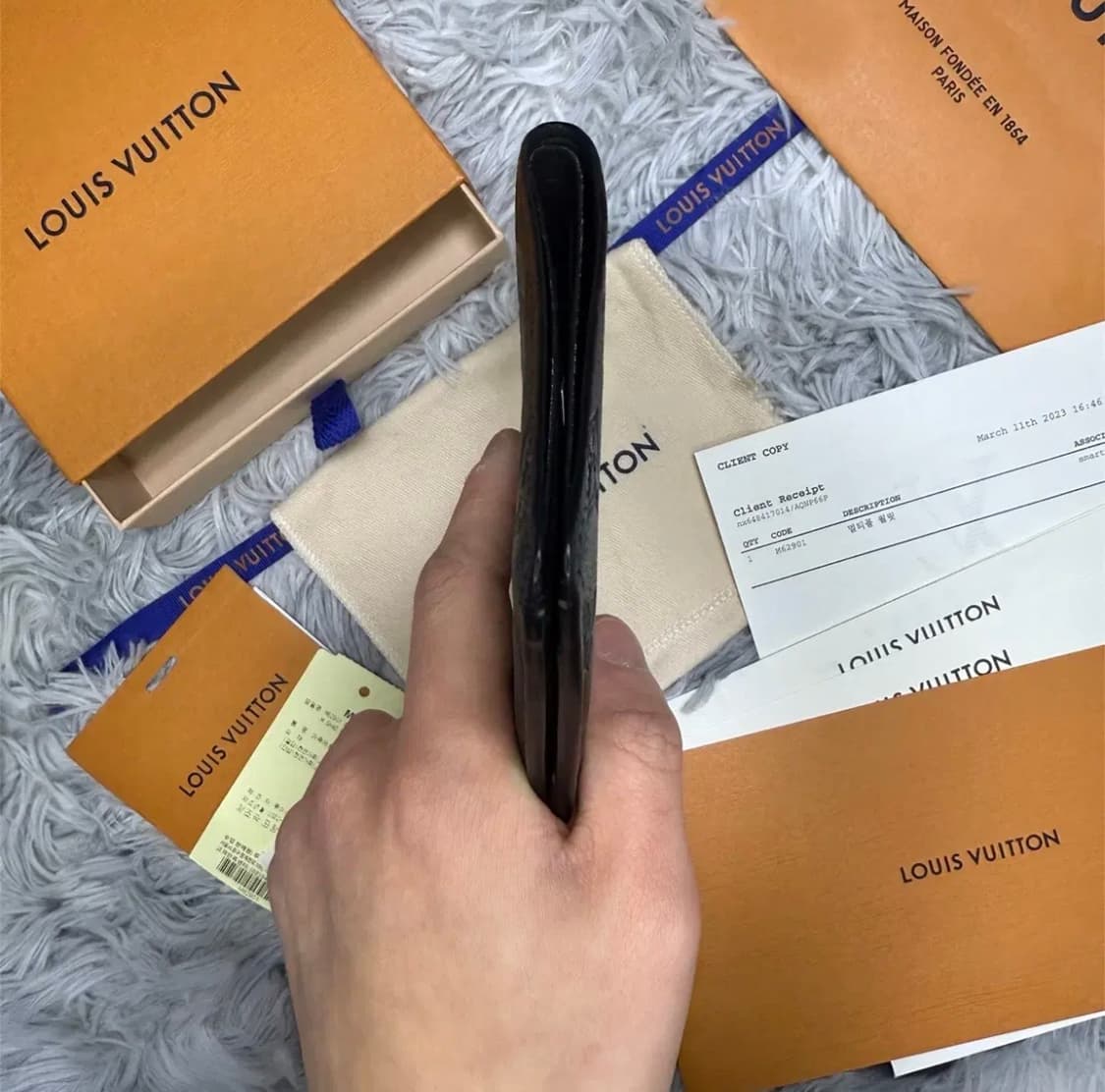 루이비통 쉐도우 반지갑 상품이미지4