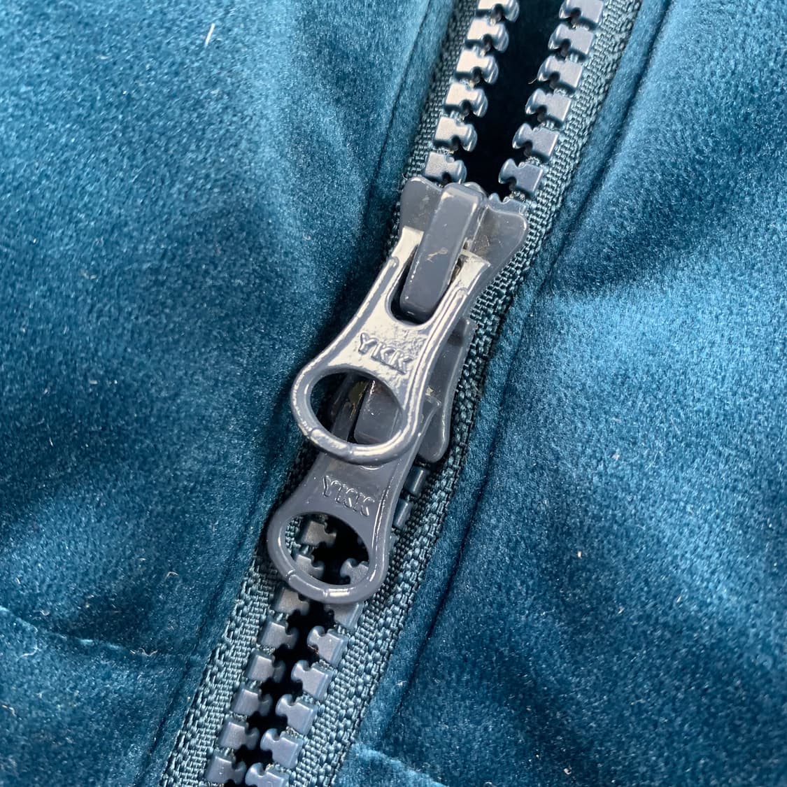 프리즘웍스 블루 벨벳 구스다운 푸퍼 자켓  상품이미지4