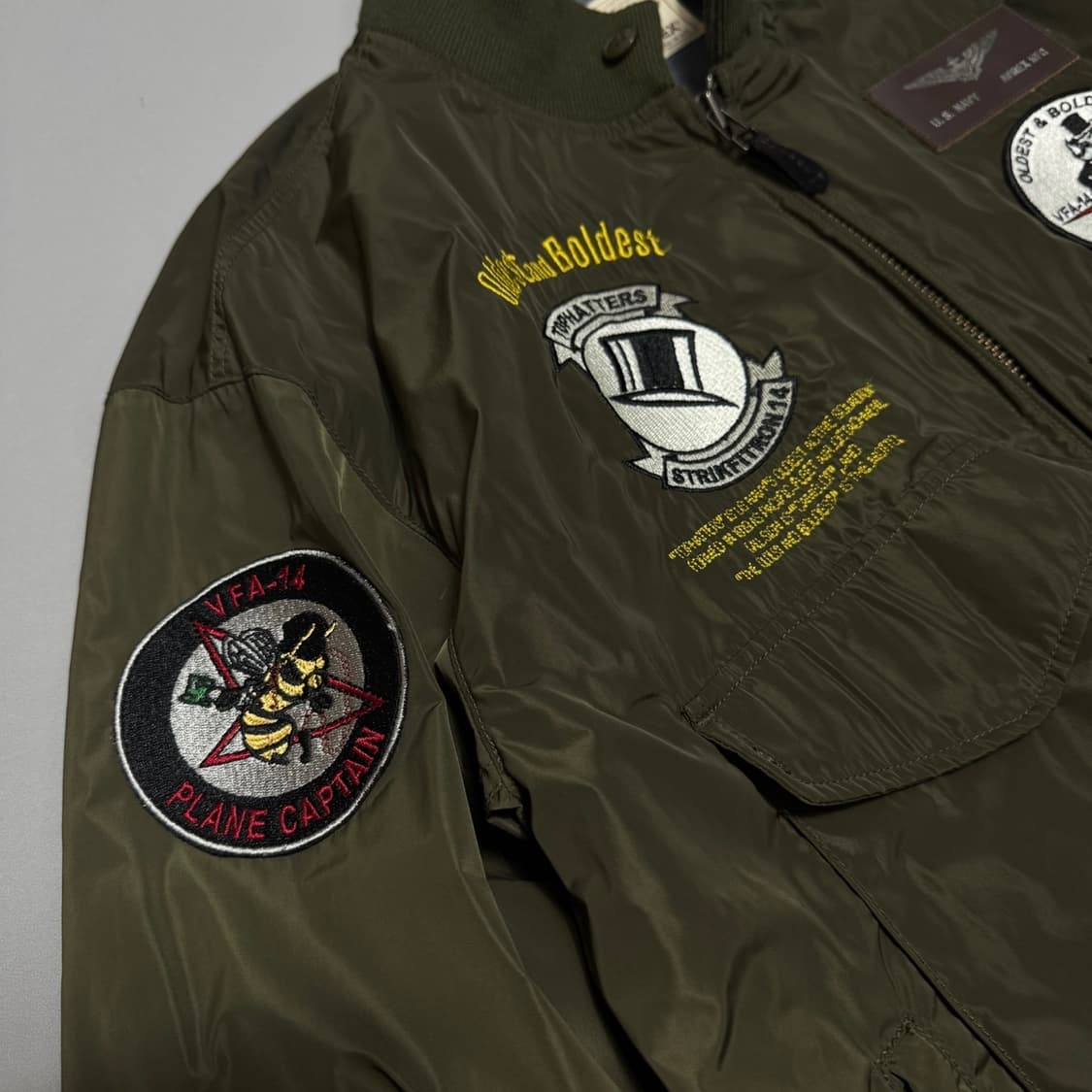 아비렉스(AVIREX) 올리브 나일론 양면 자수로고 패치 플라이트 자켓 상품이미지4