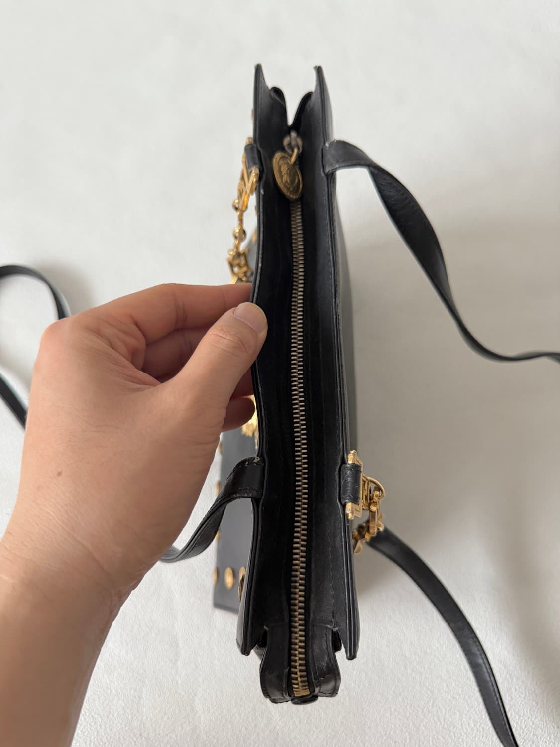 90's 지아니 베르사체(GIANNI VERSACE) 메두사 크로스백 상품이미지7