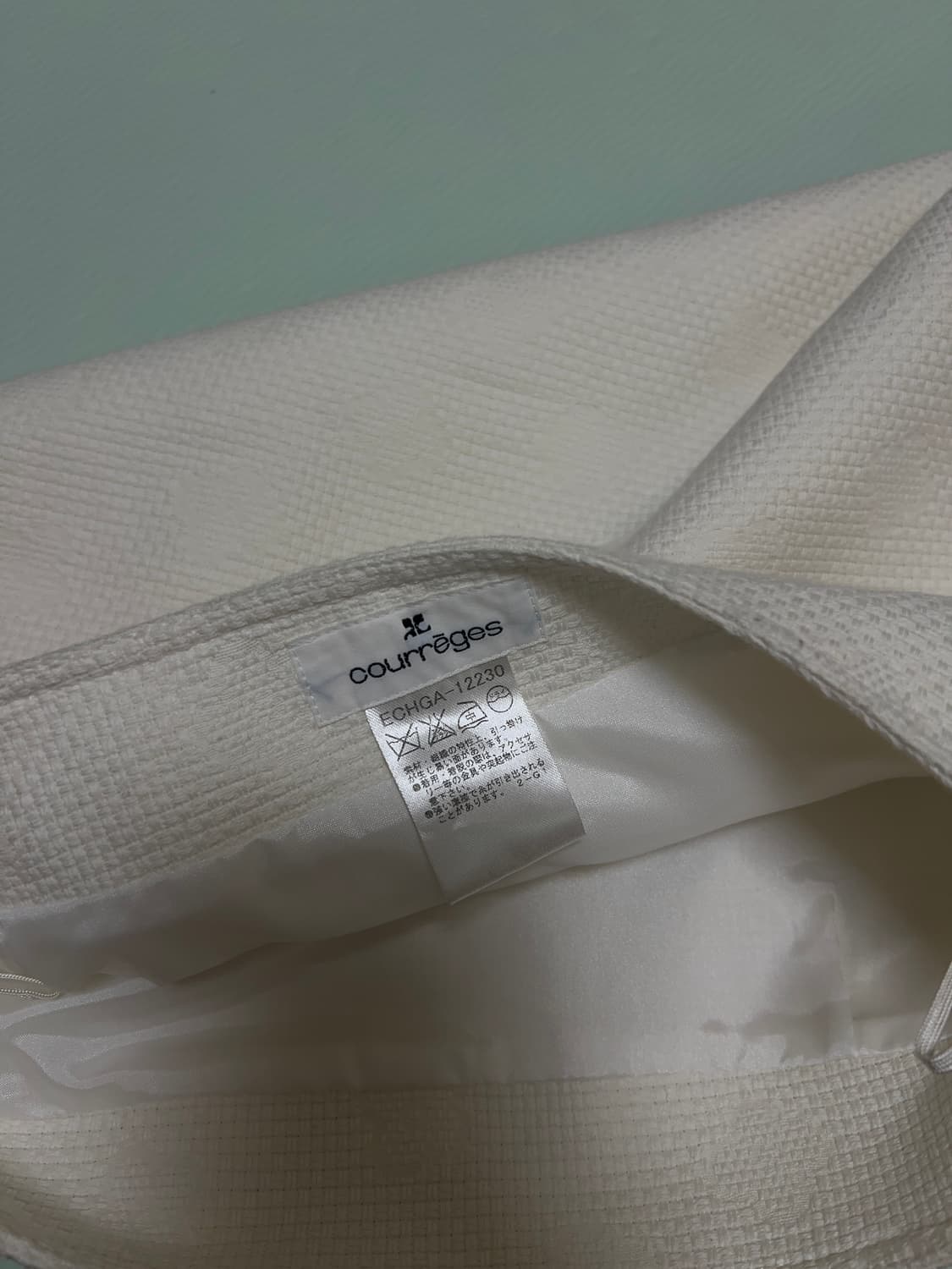 꾸레쥬 화이트 미디 스커트 상품이미지5