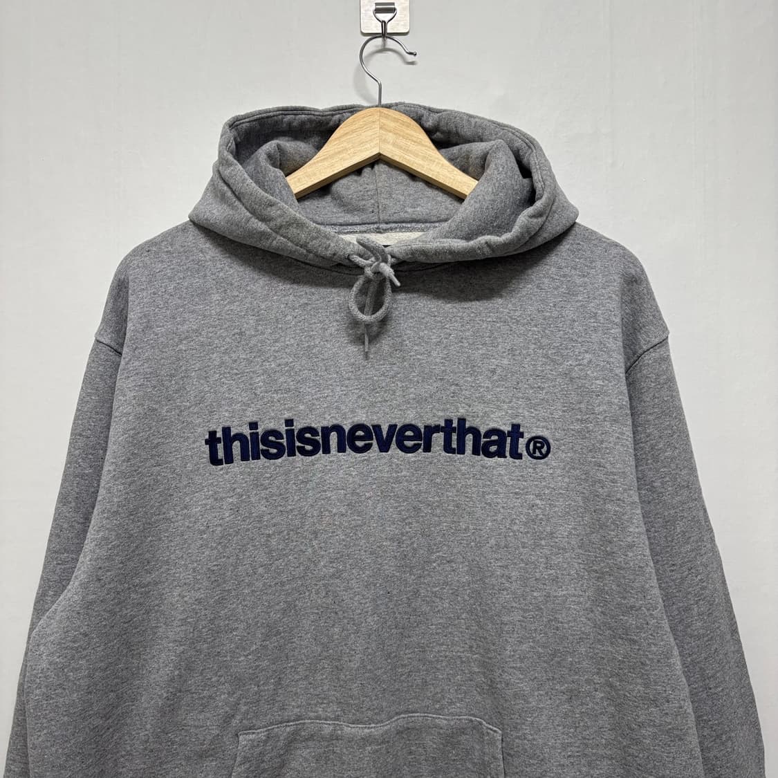 디스이즈네버댓 그레이 후드티 상품이미지2