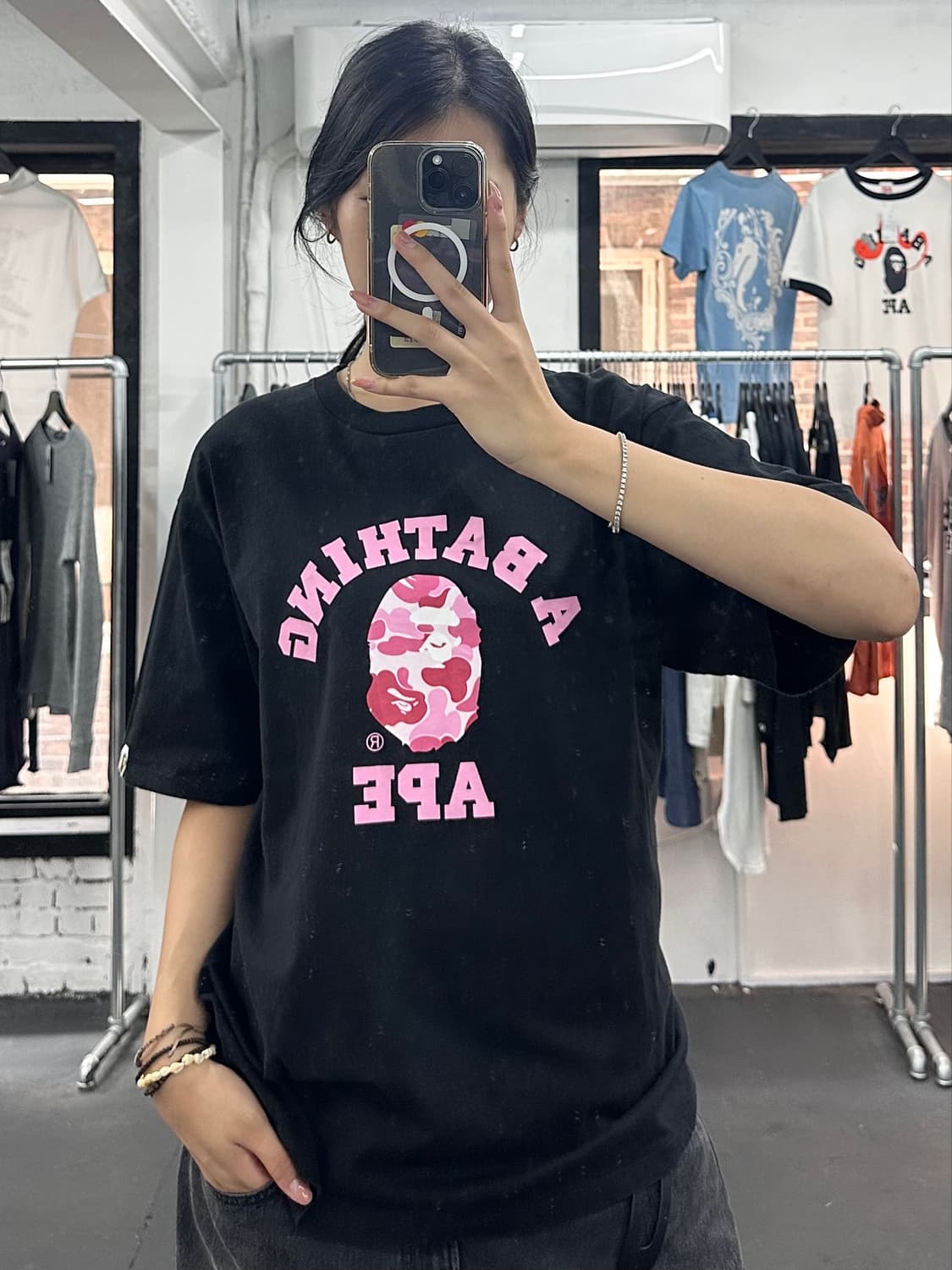 베이프 핑크 카모 컬리지 티셔츠 상품이미지1