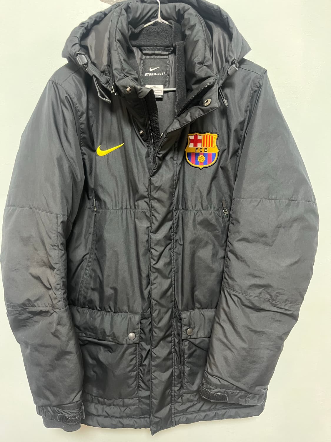 나이키 FC 바르셀로나 패딩 블랙 상품이미지1