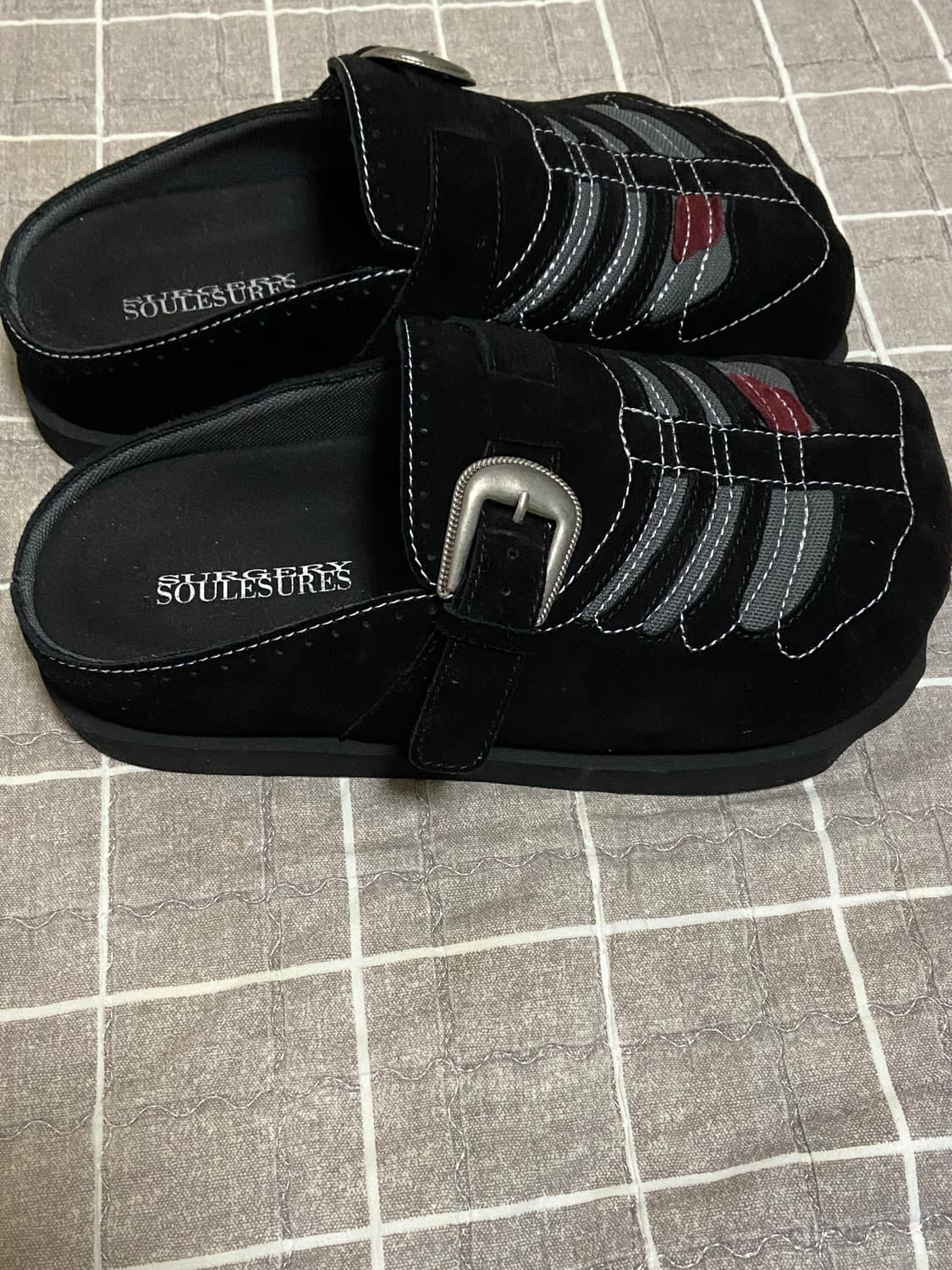 쏘유레슈어 x 써저리 협업 슬립온 상품이미지2