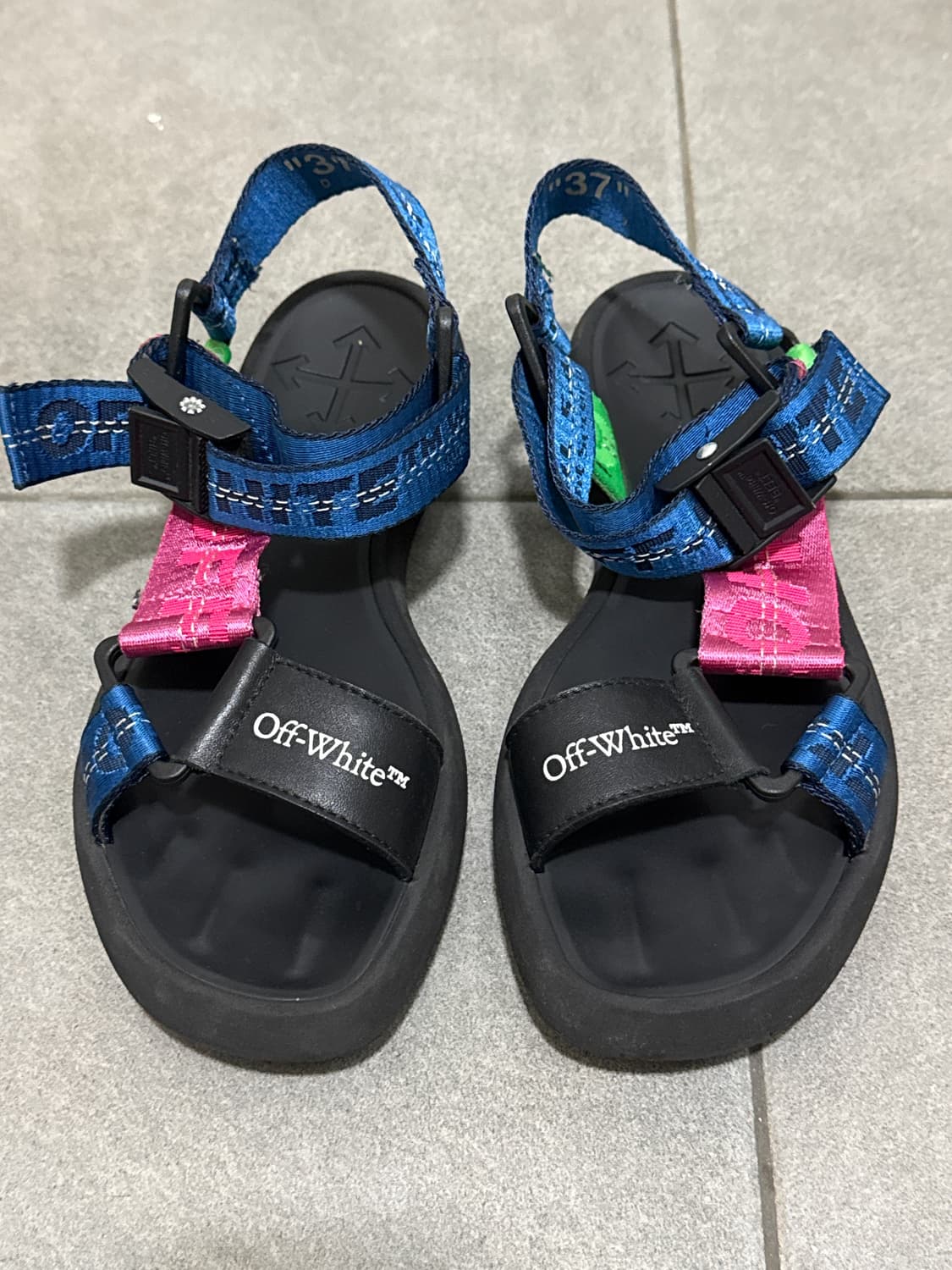 오프화이트샌들 상품이미지1