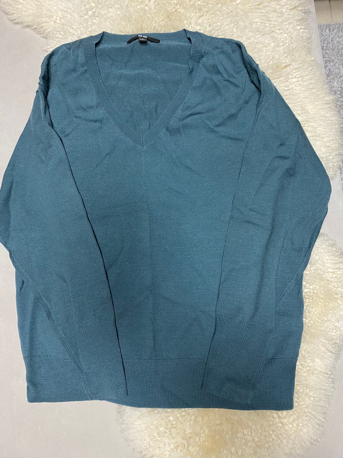 유니클로 여성 니트 여자 니트 s, m, s 세 개에 15000원 상품이미지1