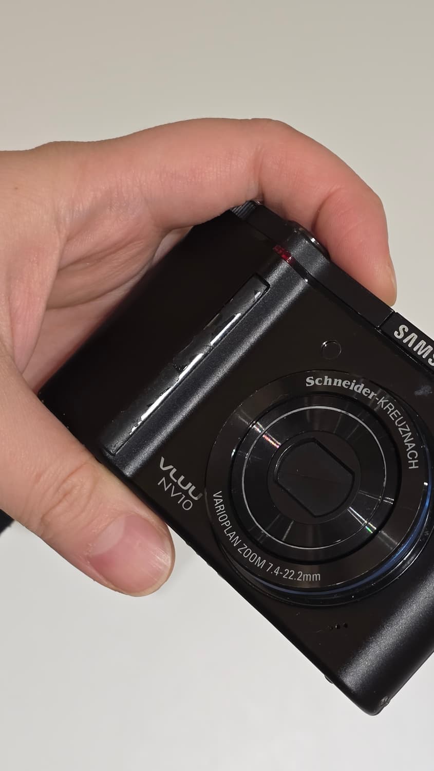 빈티지 디카 삼성 VLUU NV10 + 충전기 + 여분 배터리 (👍셀카 상품이미지2