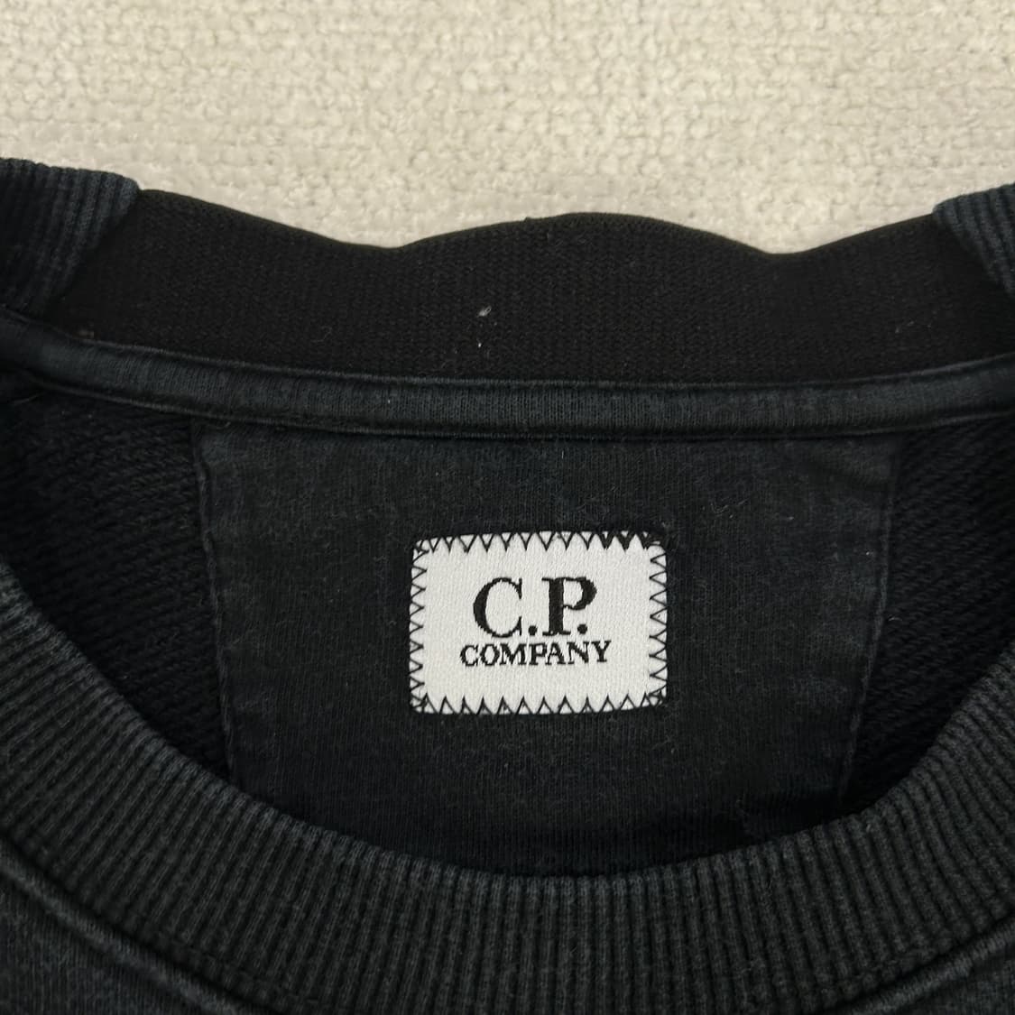 C.P. 컴퍼니 블랙 맨투맨 m 상품이미지2