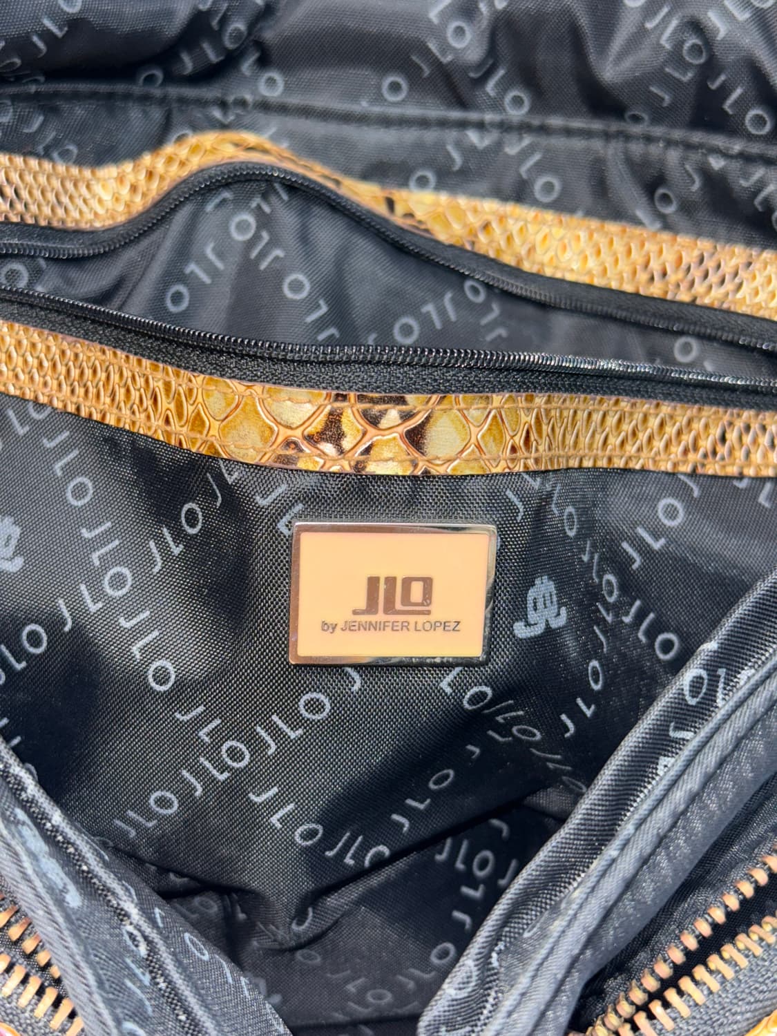 Jennifer Lopez black gold python 숄더백  상품이미지6