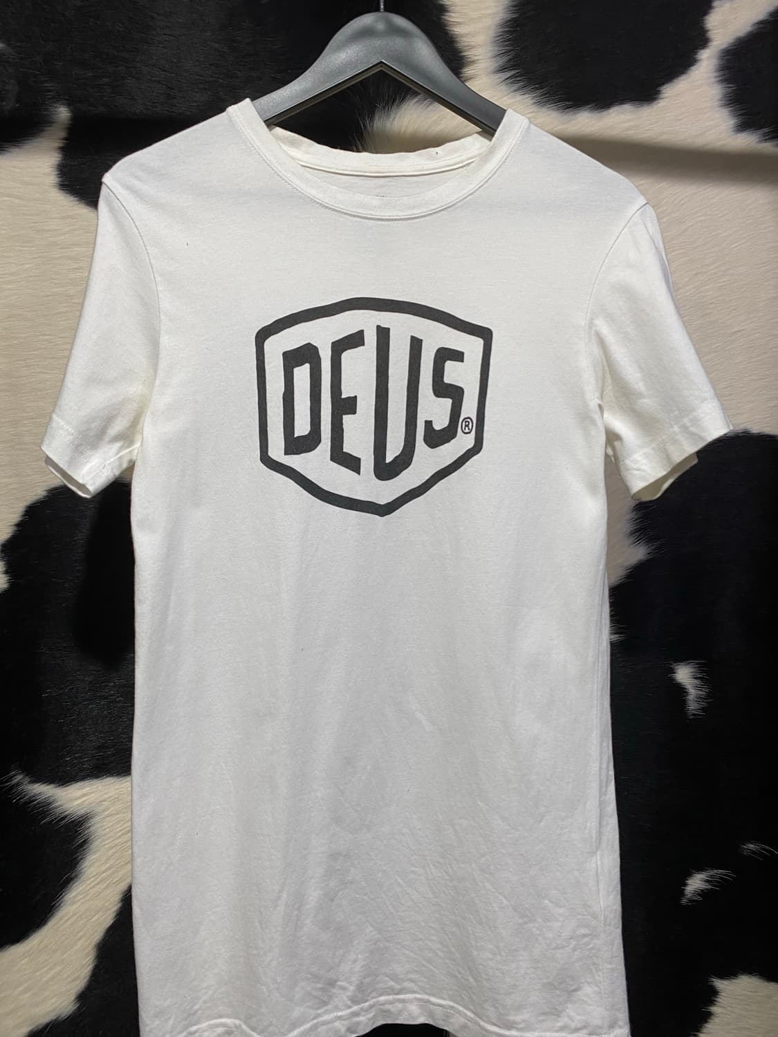 Deus Ex Machina 로고 프린팅 반팔 티셔츠 상품이미지3