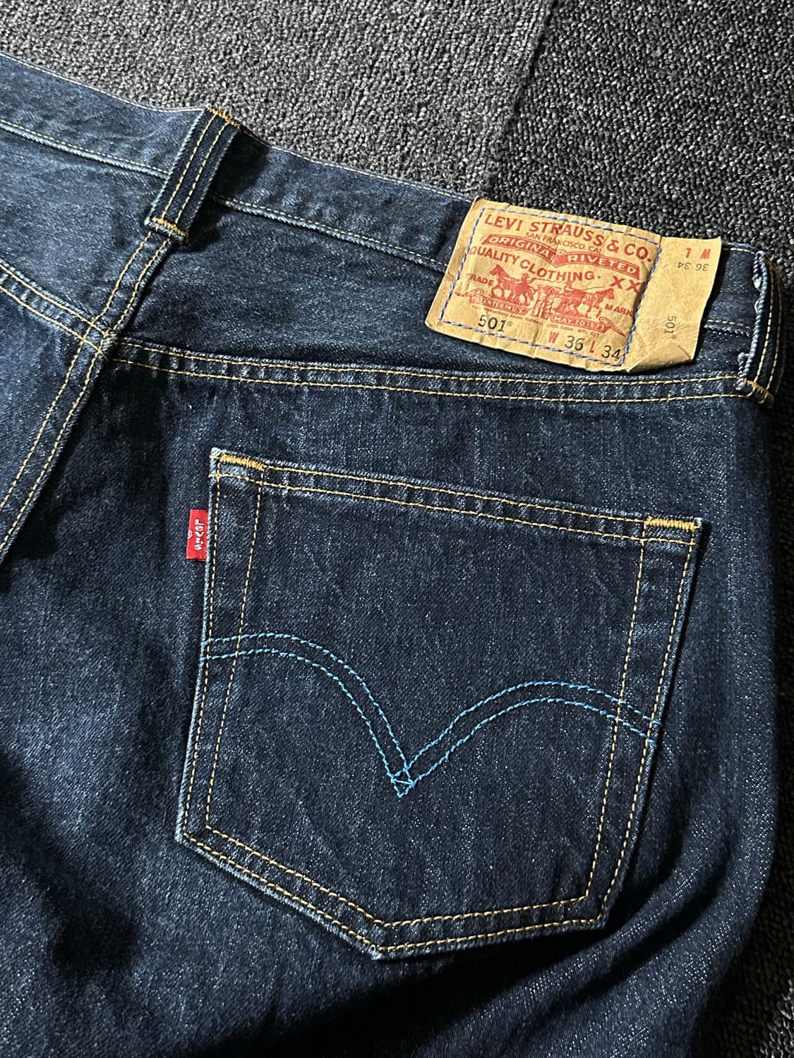 Levi’s 리바이스 501 스트레이트 레그진  버튼플라이 상품이미지6