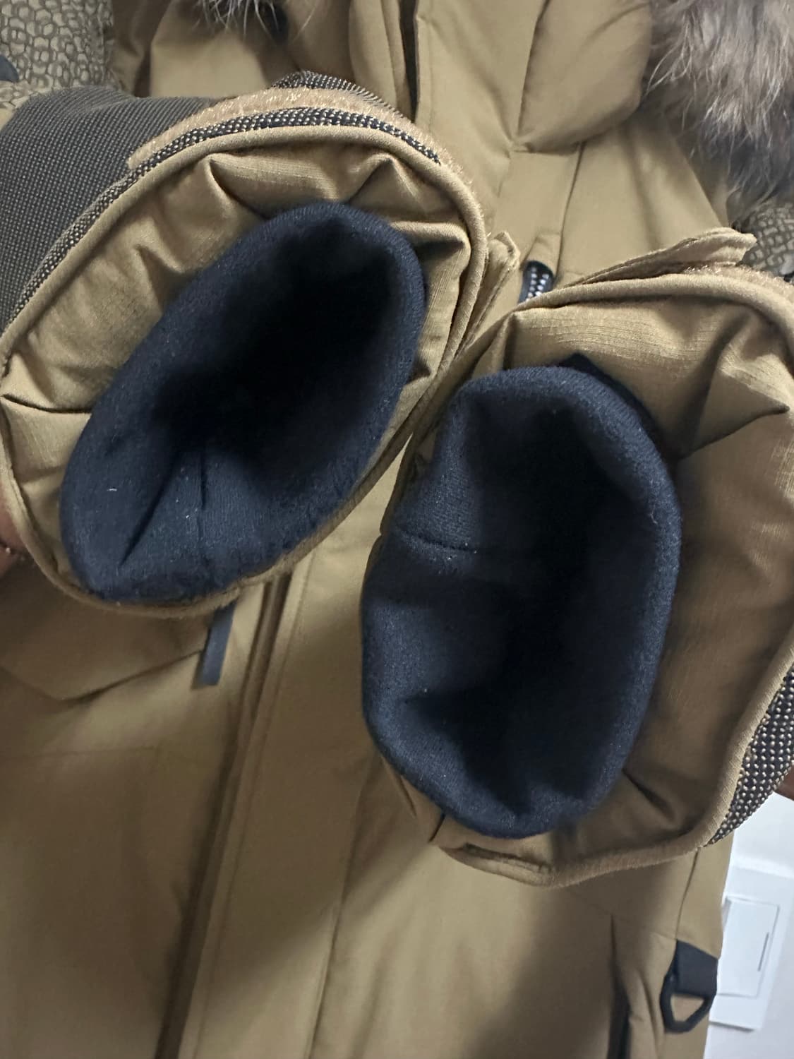 코오롱스포츠 Continuum (안타티카 상위버전) 패딩 판매합니다. 상품이미지10