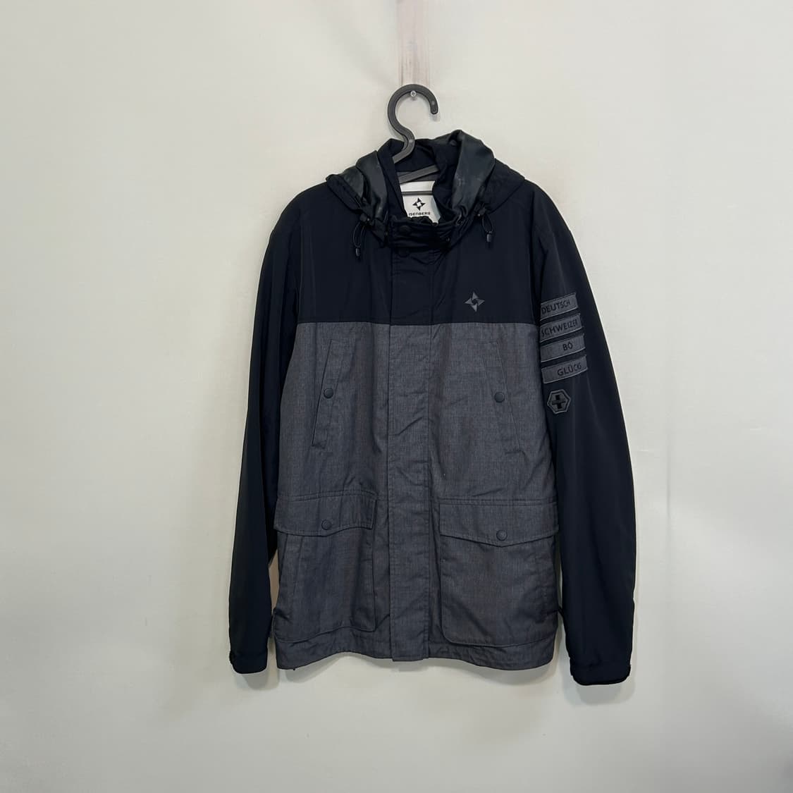 네파 이젠벅 남성 바람막이 100 상태최상 상품이미지1