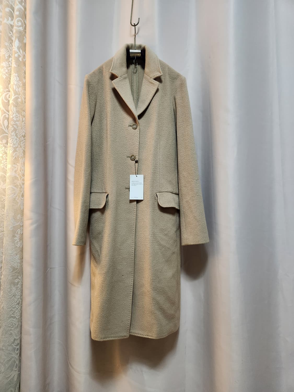 띠어리베이지색 롱 코트 상품이미지1