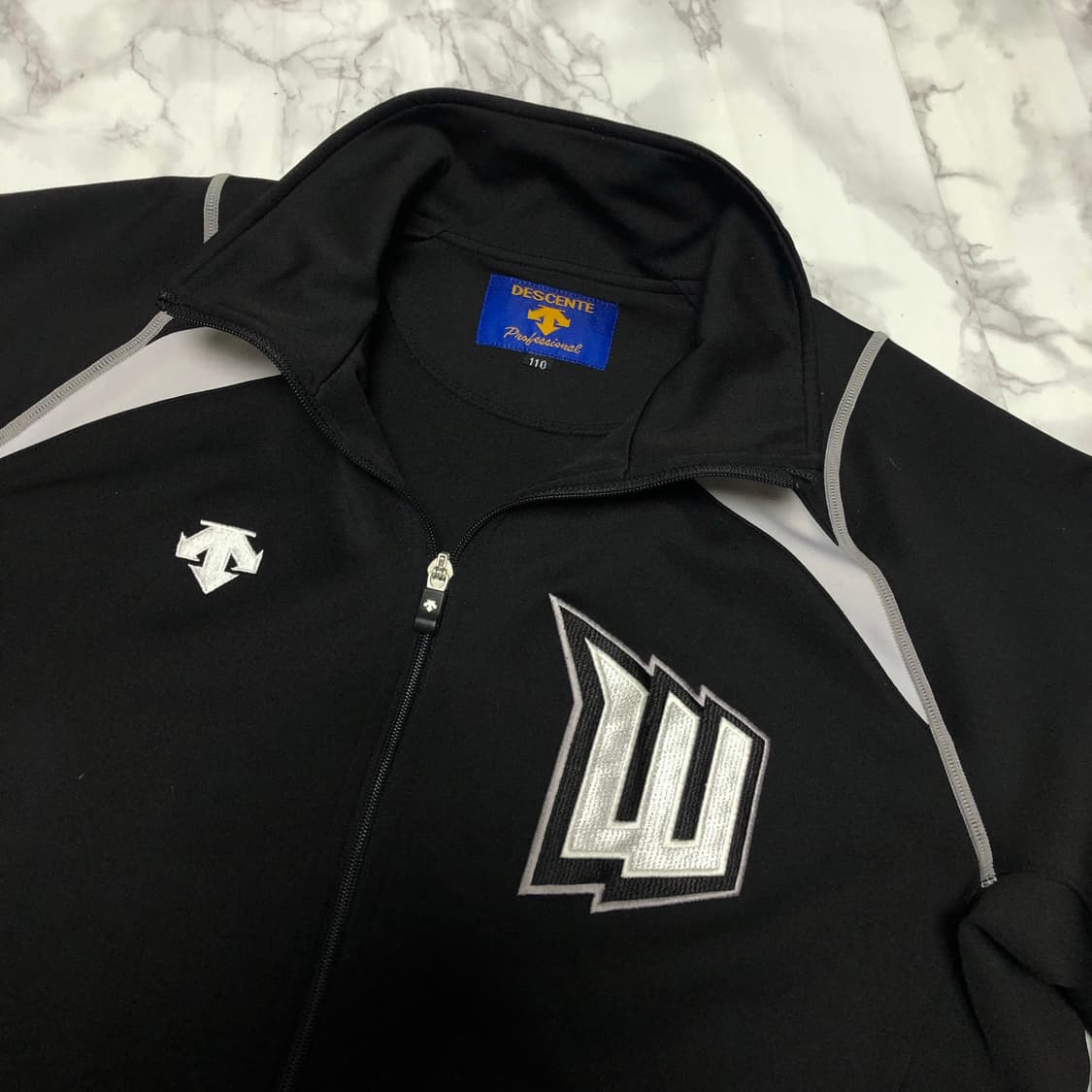 데상트 고양원더스 져지 자켓 트랙탑 상태최고 상품이미지2