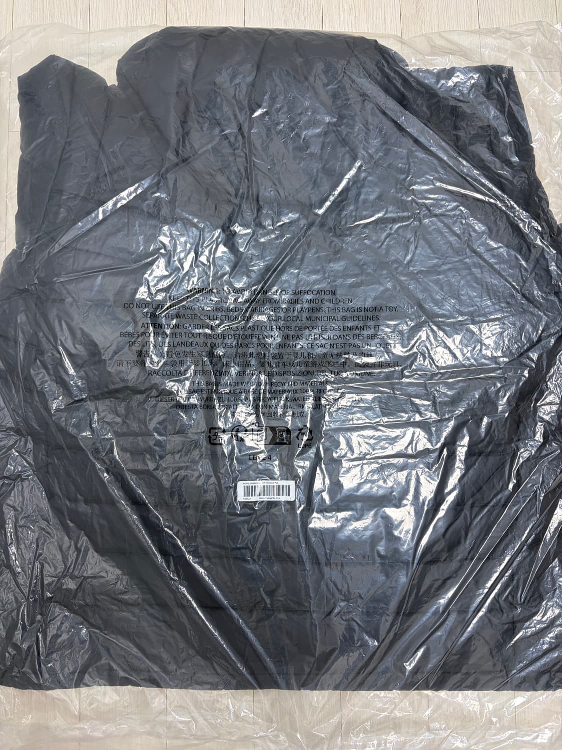 슈프림 마이크로다운 하프집 후드 풀오버 블랙 25FW 상품이미지3