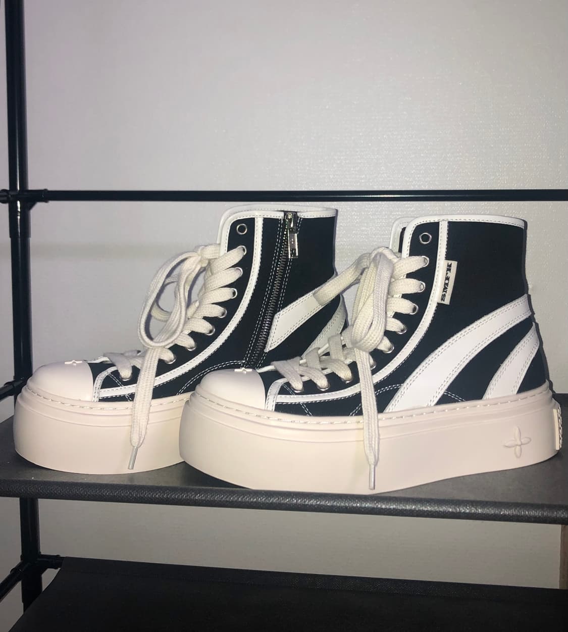 [240] SMFK 레트로 컬리지 하이탑 보드 슈즈 블랙 상품이미지4