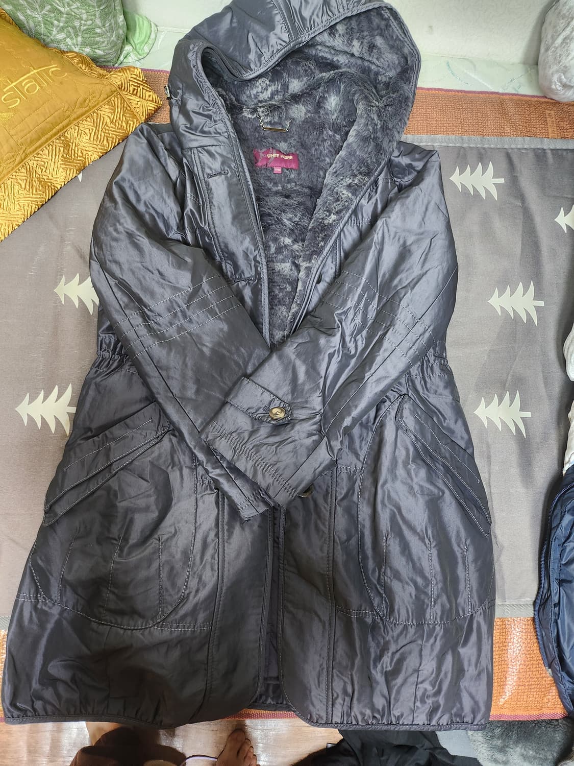 화이트호스 퍼 패딩 상품이미지1