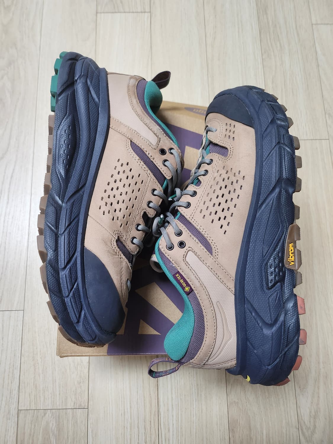 호카 x 보데가 토르 울트라 로우 260 상품이미지6