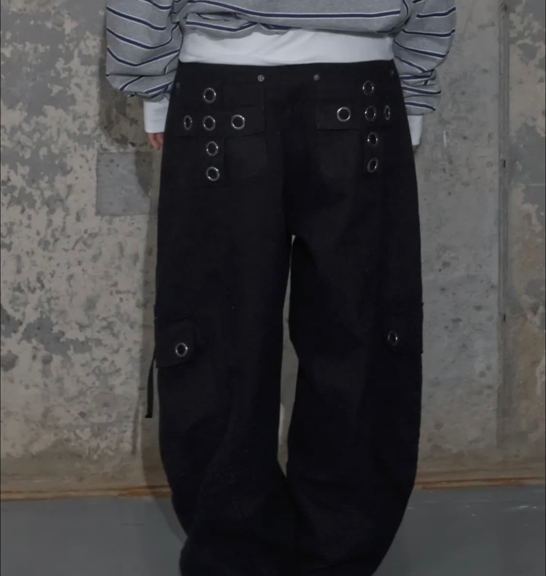 크로스 포켓 카고 팬츠 (BLACK) F25ZD976 상품이미지1