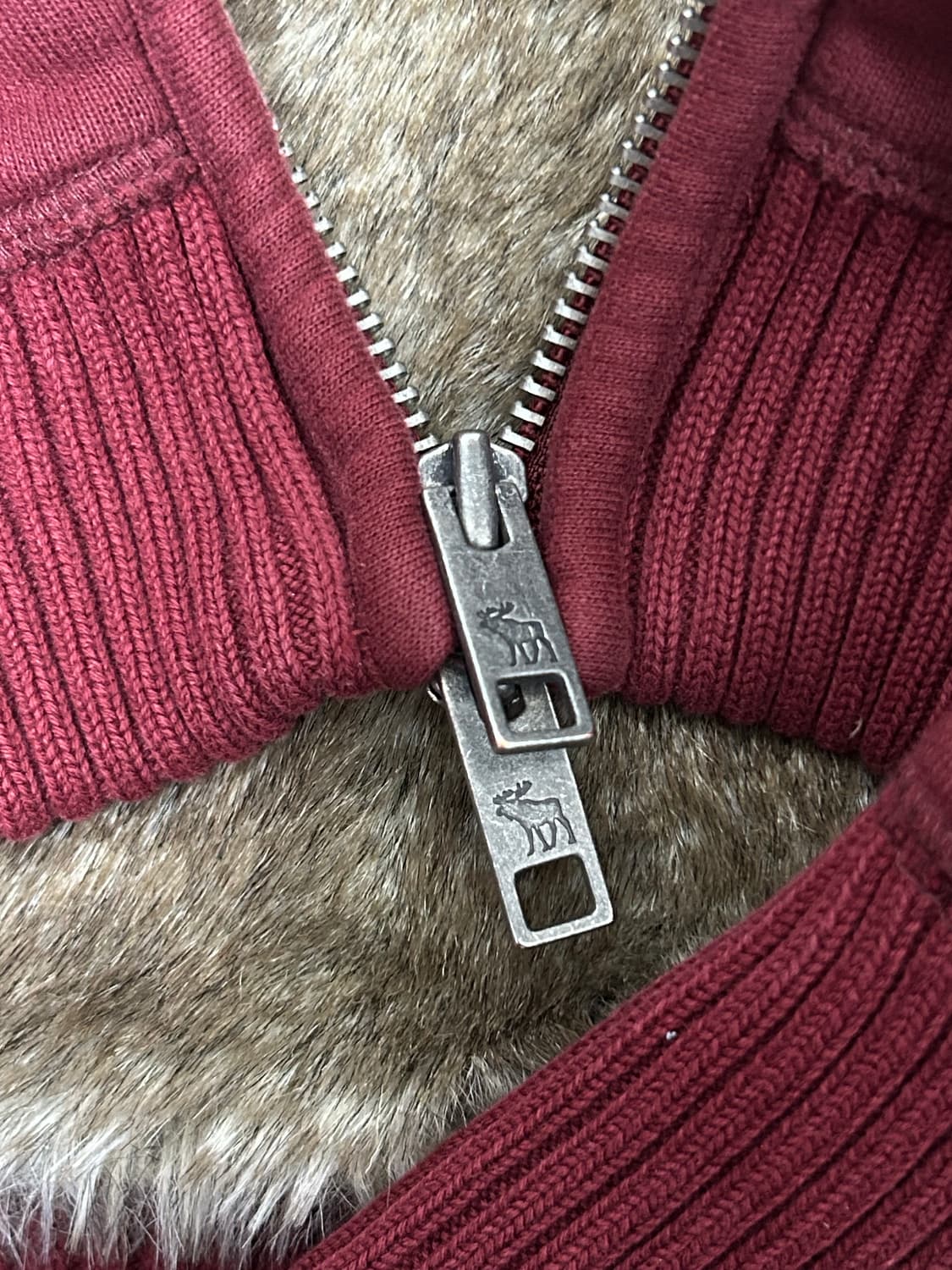 [상태최상] 아베크롬비 딱붙핏 울프죠 퍼후드집업 버건디 와인 상품이미지3