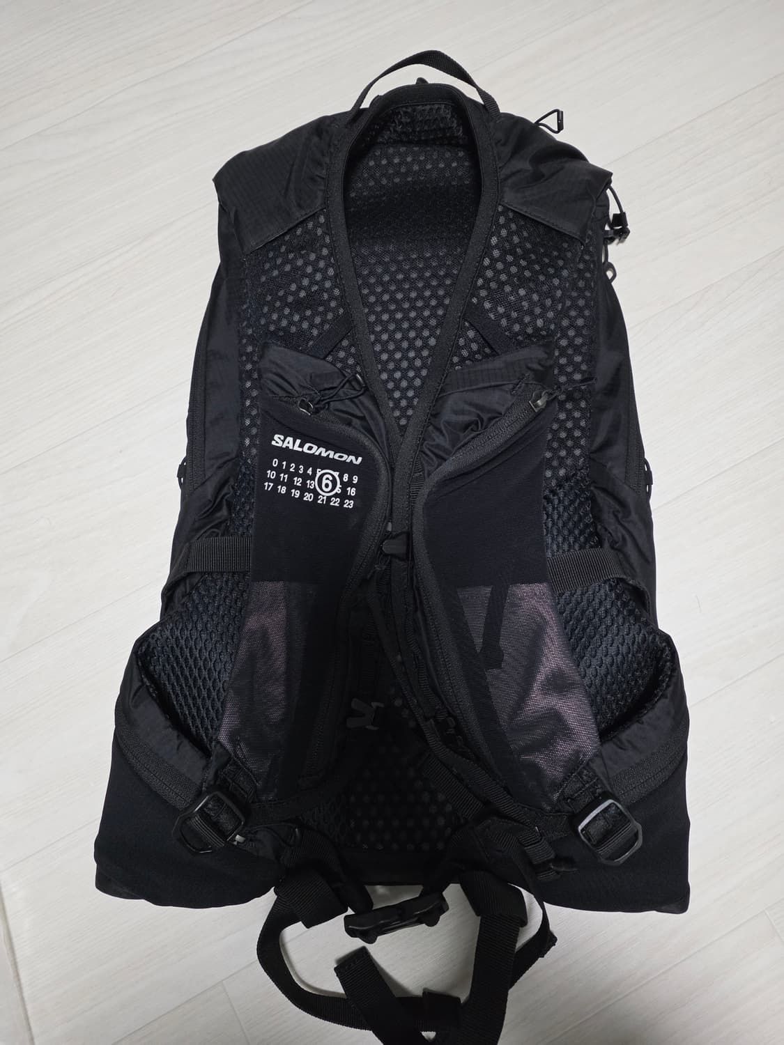 [OS] 살로몬 MM6 백팩 팝니다 상품이미지5