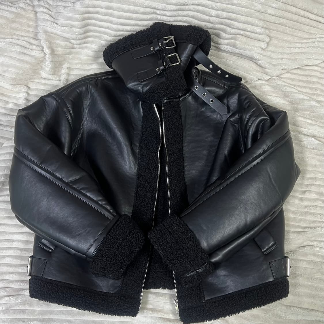 블랙 무스탕 상품이미지1