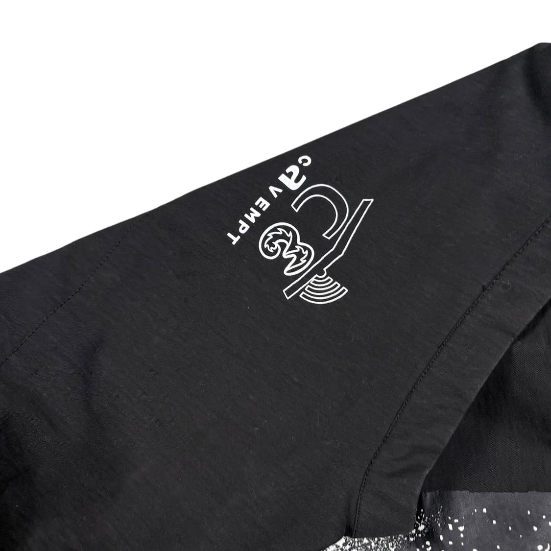 카브엠트 블랙컬러 풀오버 웜업 상품이미지4