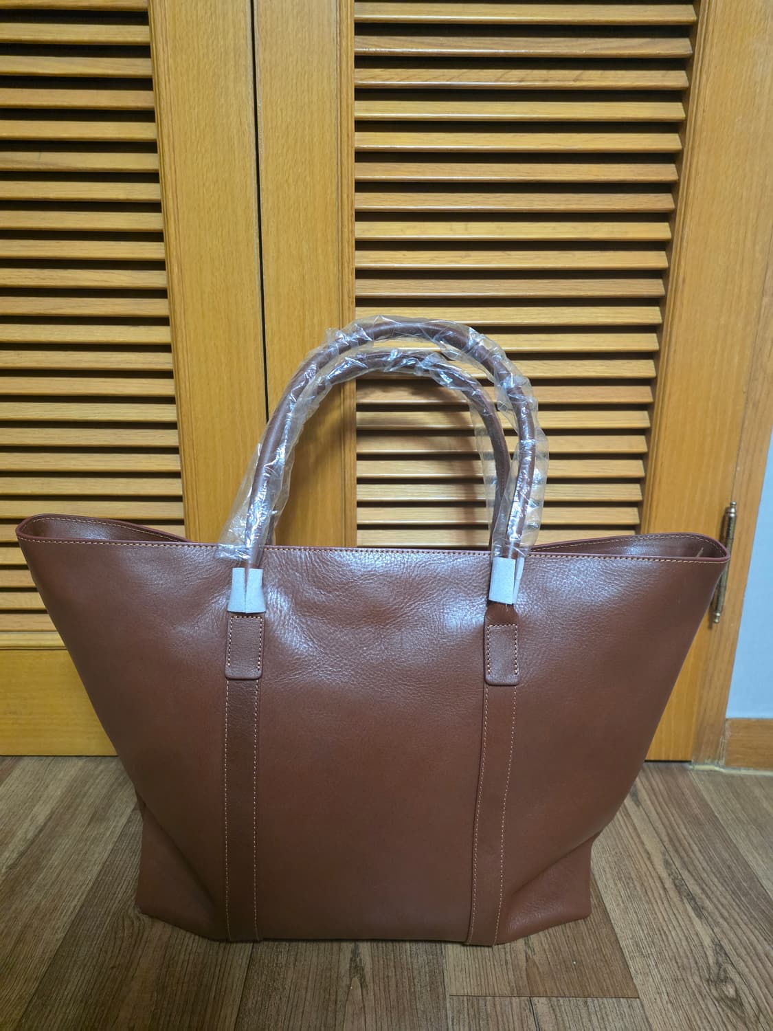 유니페어 에센셜 레더 토트백 tan 상품이미지3