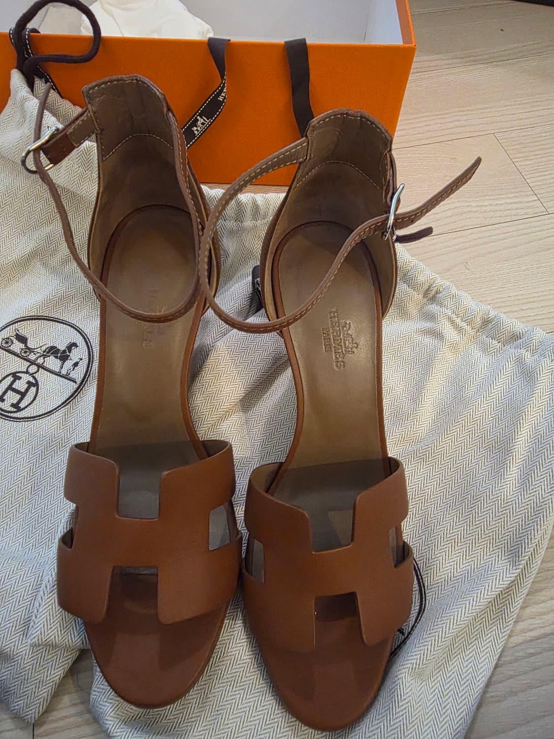 에르메스 Legend 샌들 골드 36.5 상품이미지4