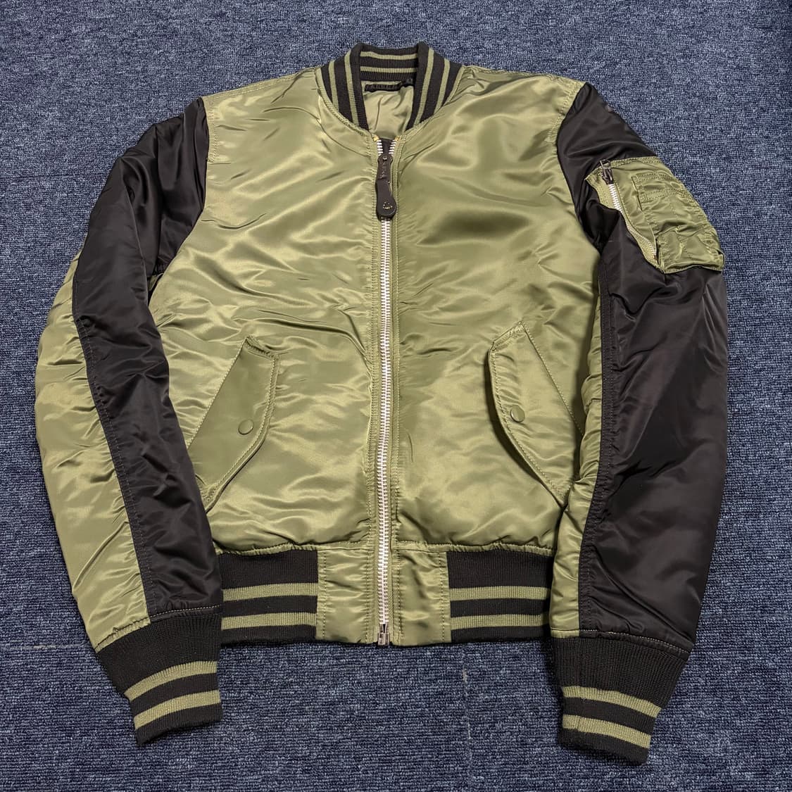 알파인더스트리 리버시블 MA-1 플라이트 자켓 상품이미지1