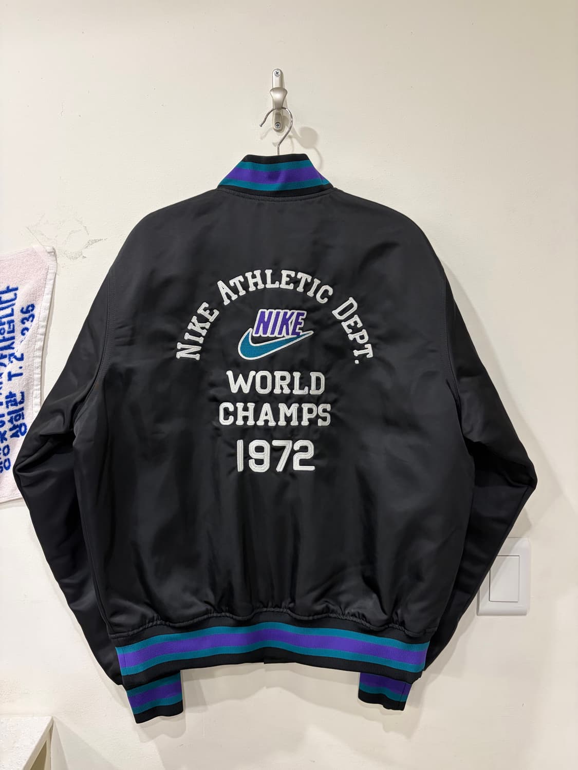 316. 나이키 덕아웃 루즈 사틴 자켓 바시티자켓 상품이미지2