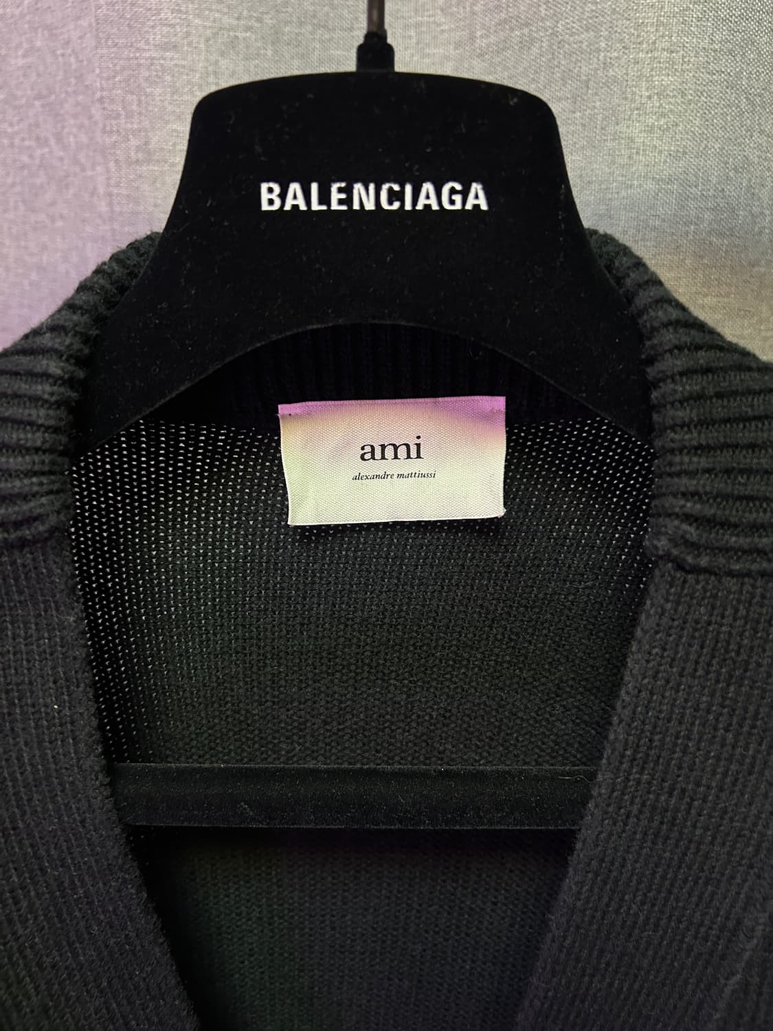 AMI PARIS 하트 로고 니트 가디건 상품이미지2