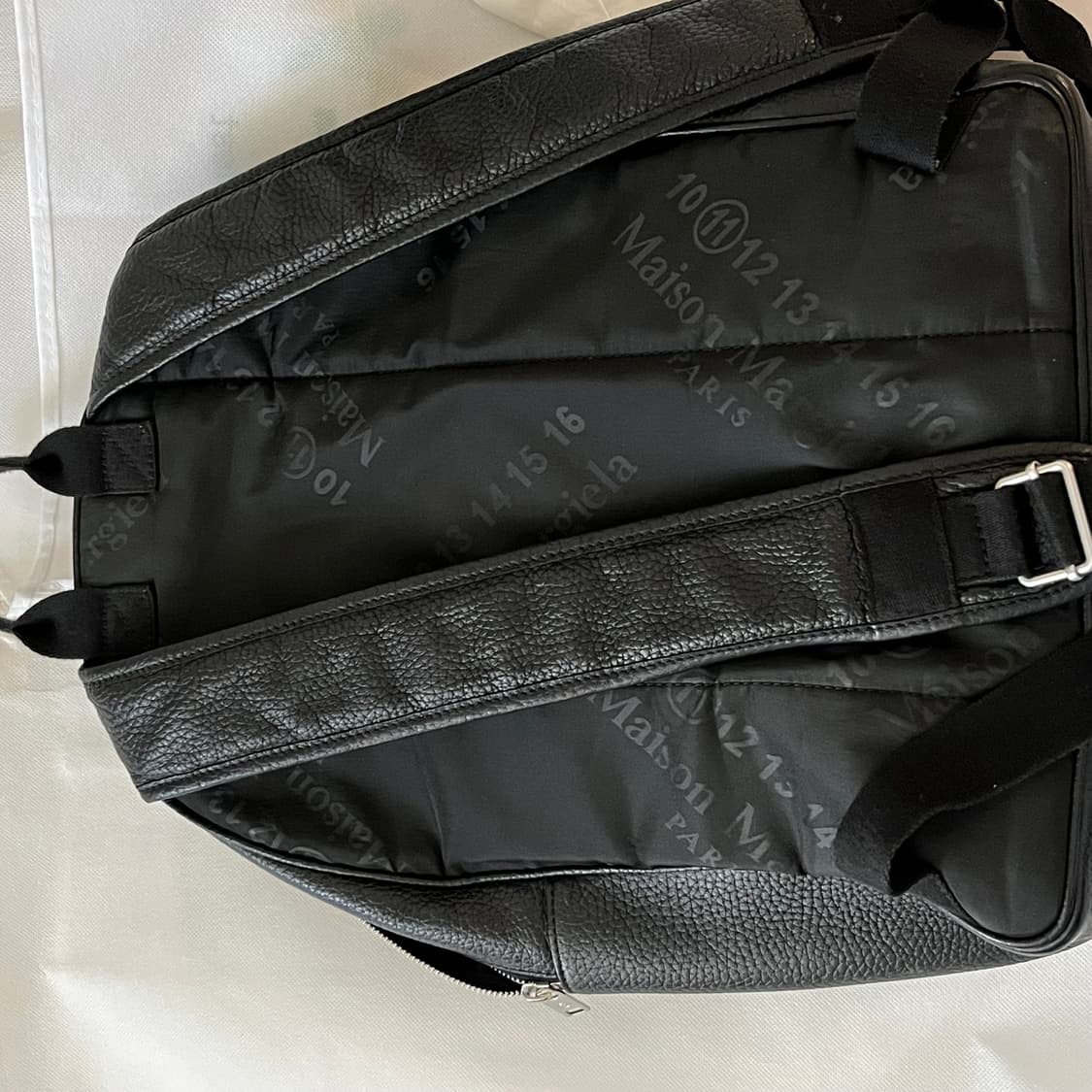 마르지엘라 21ss 레더 스티치 백팩 상품이미지10