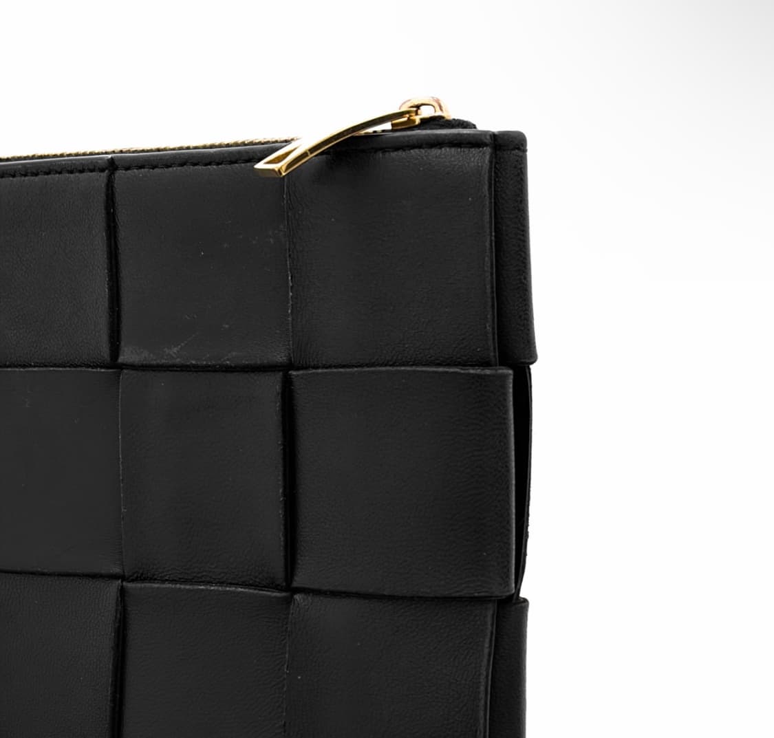 [S] 보테가베네타 인트레치아토 레더 카세트 클러치백 스몰 블랙 상품이미지4