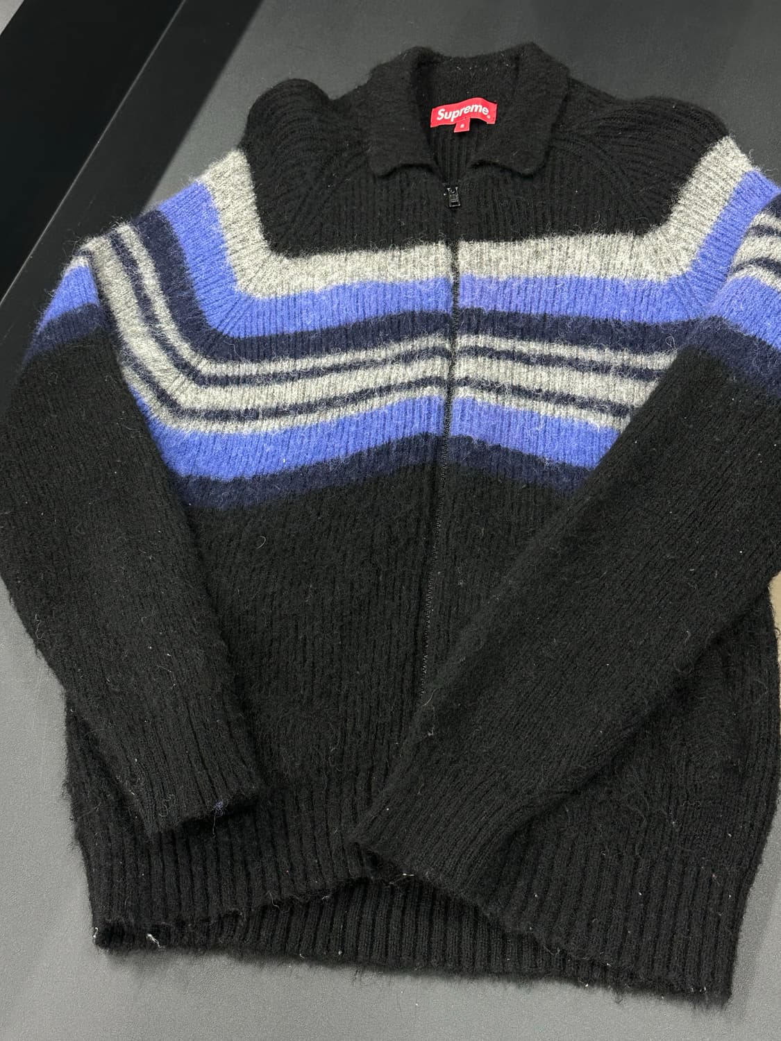 슈프림 19FW 브러쉬드 백로고 울 스웨터 집업 상품이미지5