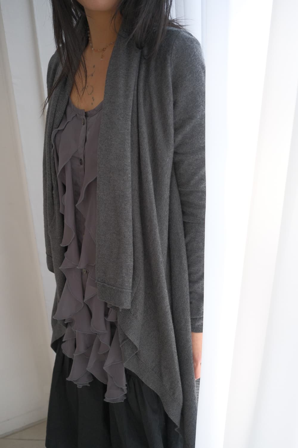Frill docking drape cardigan 상품이미지3