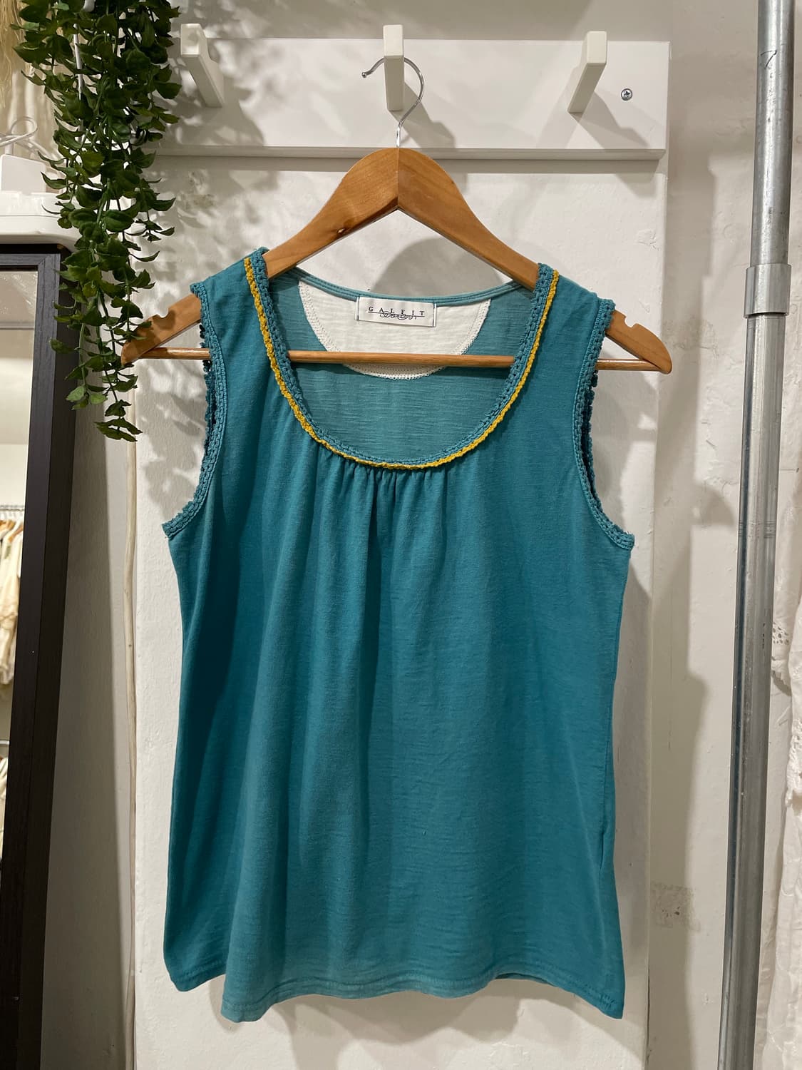Teal Crochet Trim Sleeveless Top 상품이미지7