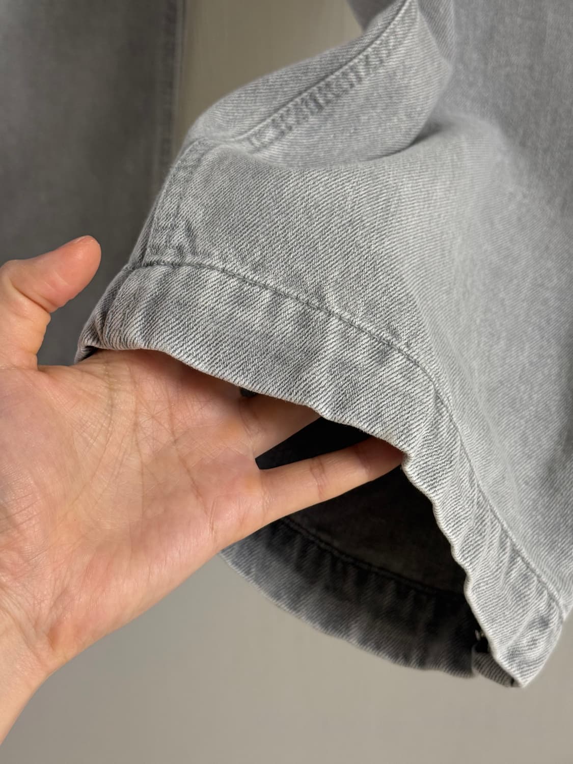 [50] 우영미 24ss 원턱 밴딩 그레이 데님팬츠 상품이미지6