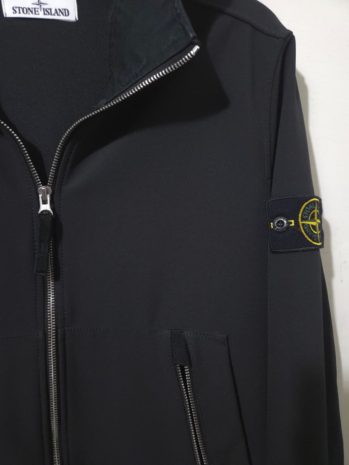 [새상품급] 스톤아일랜드 소프트 쉘 자켓 M Size 상품이미지4