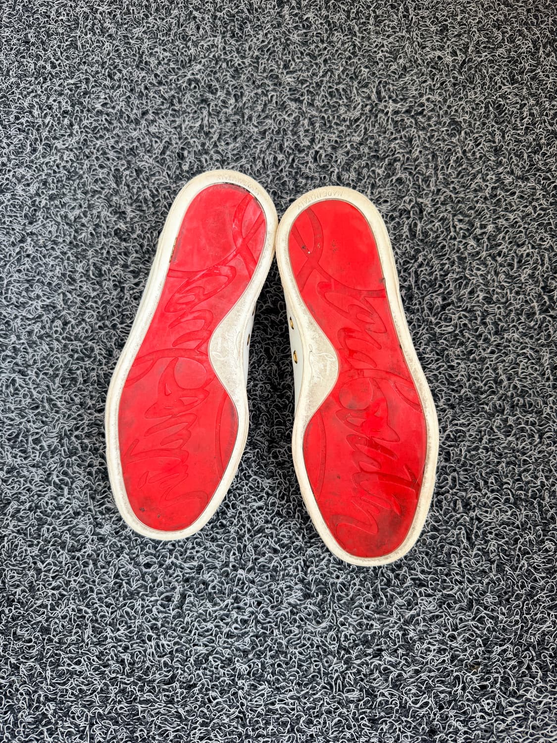 크리스찬 루부탱 루이스 주니어 스파이크 화이트 & 골드 상품이미지5