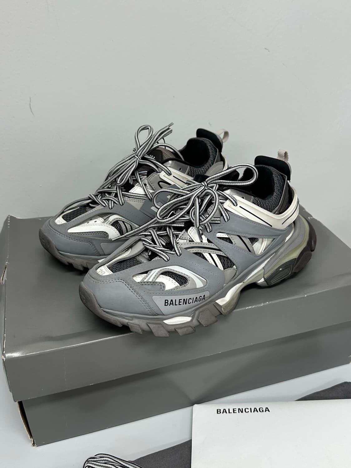 발렌시아가 트랙슈즈 그레이 EU39 상품이미지2