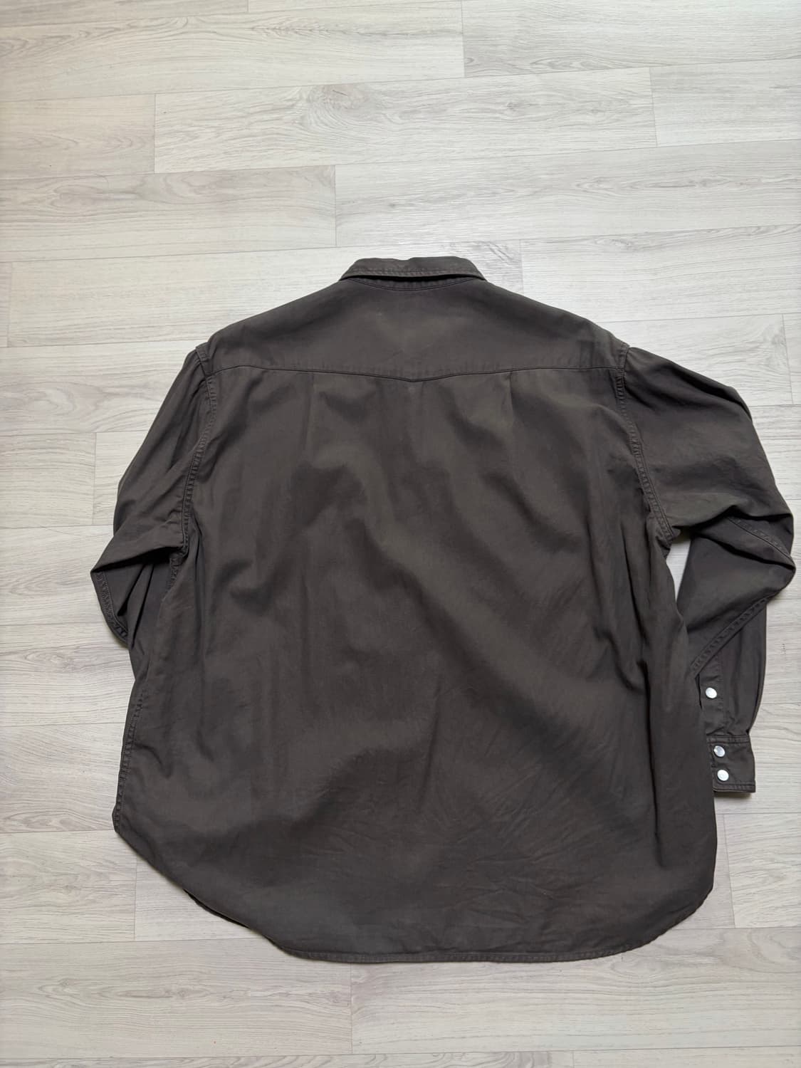 비헤비어 DYED TENCEL WESTERN SHIRTS 브라운 2사이즈 상품이미지5