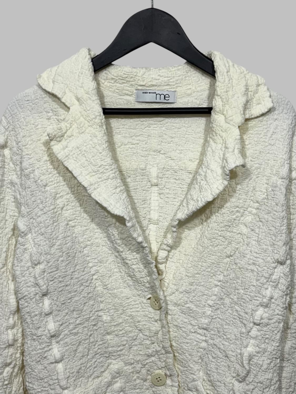 ISSEY MIYAKE me textured jacket ivory  상품이미지2