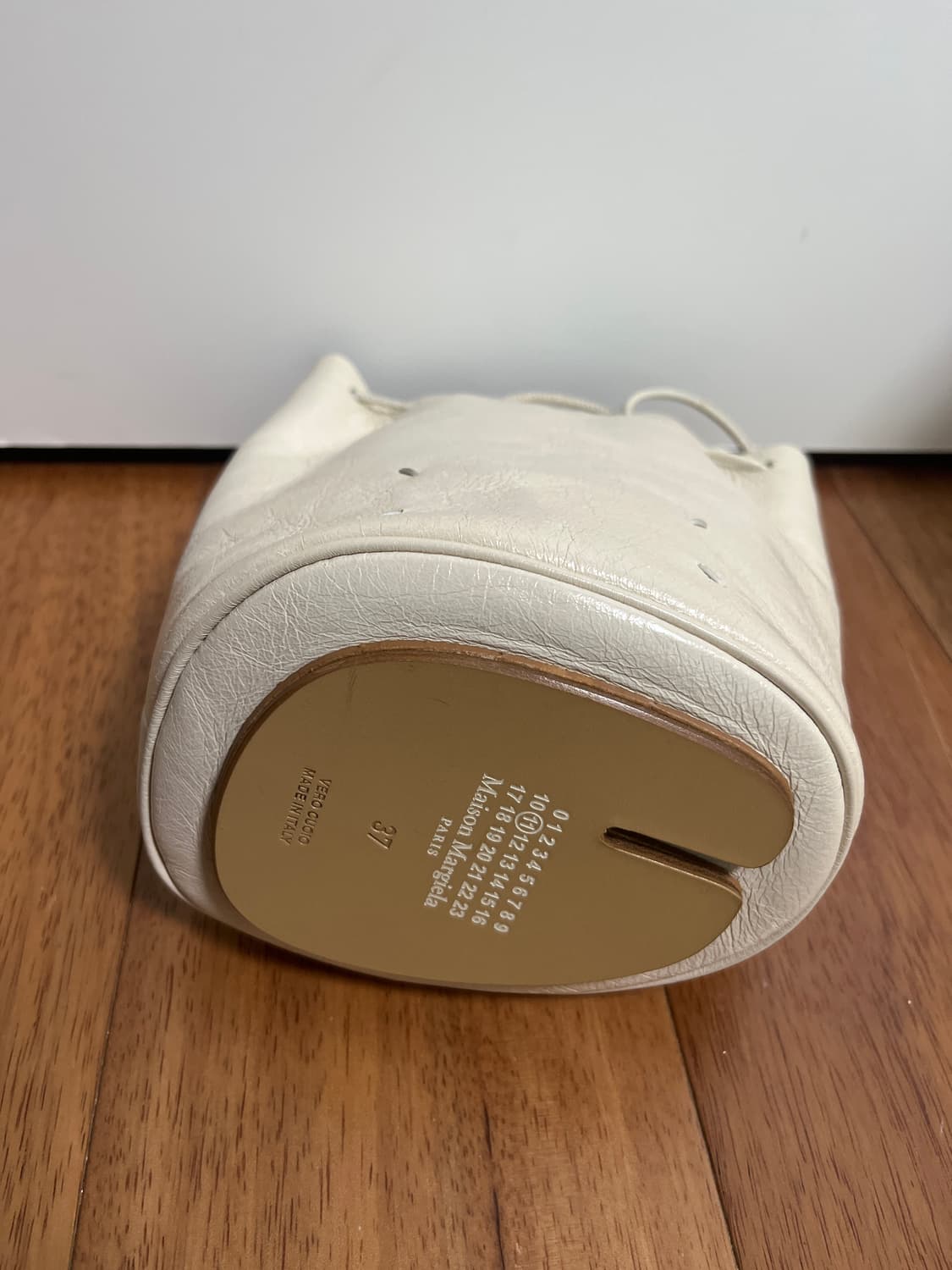 메종마르지엘라 타비 버킷백 상품이미지2